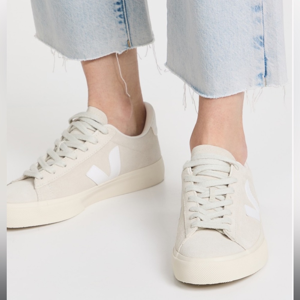 VEJA CAMPO NUBUCK NATURAL WHITE WOMENS SNEAKERS